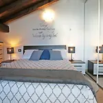 Alba E Tramonto Vista アパート