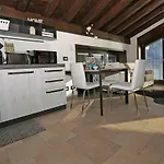 Alba E Tramonto Vista アパート