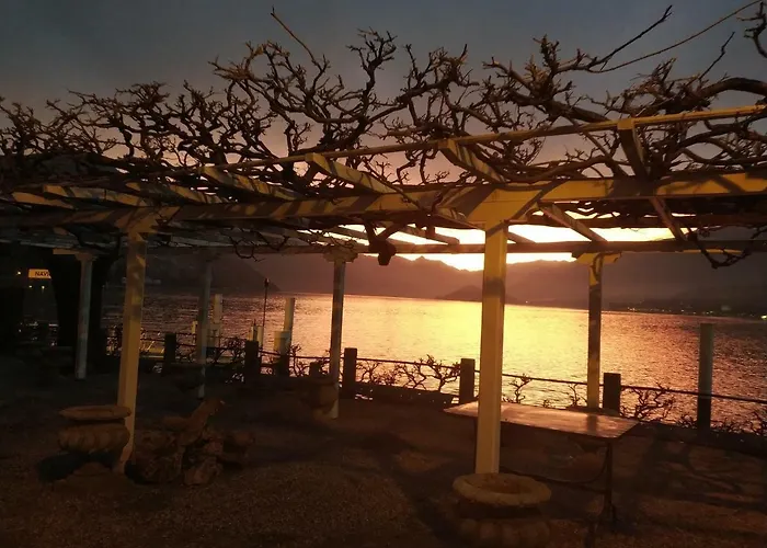 Alba E Tramonto Vista Διαμέρισμα Μπελάτζιο