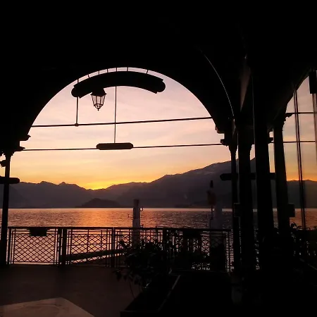 Alba E Tramonto Vista ベッラージョ
